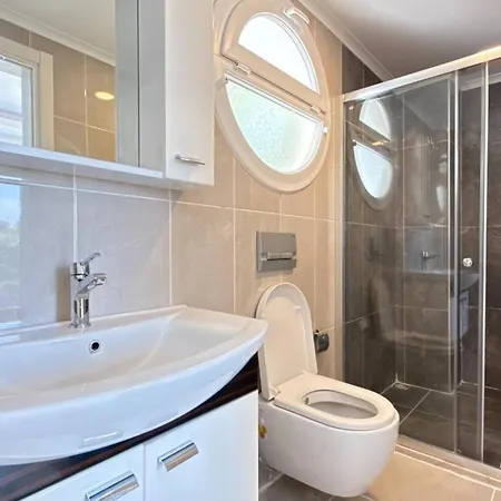 Modern 4 Bedroom * 费特希耶