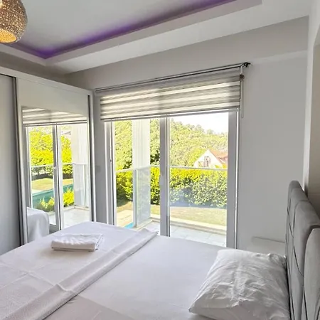 别墅 Modern 4 Bedroom *