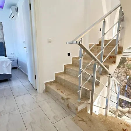 빌라 Modern 4 Bedroom *