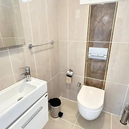 빌라 Modern 4 Bedroom 페티예