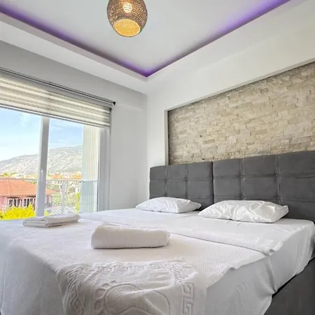 Modern 4 Bedroom 페티예