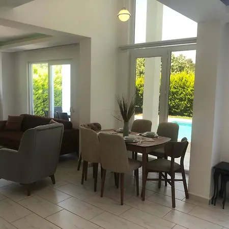 빌라 Modern 4 Bedroom *